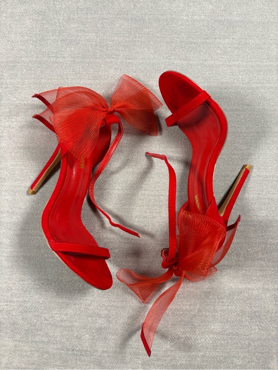 Vince Camuto Shoes - Red bow high heels #highheels